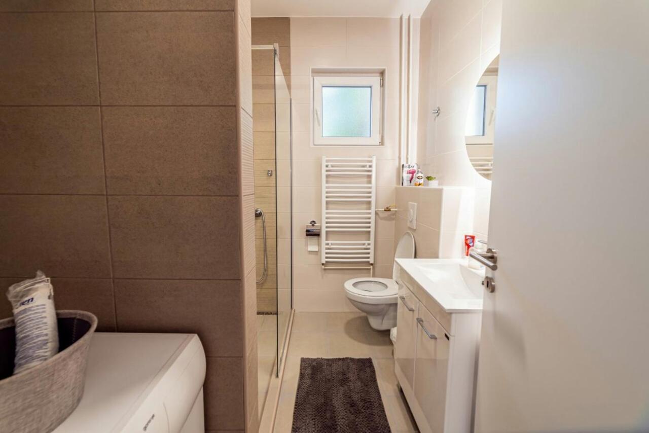 Apartman Danube Lux Нови-Сад Экстерьер фото