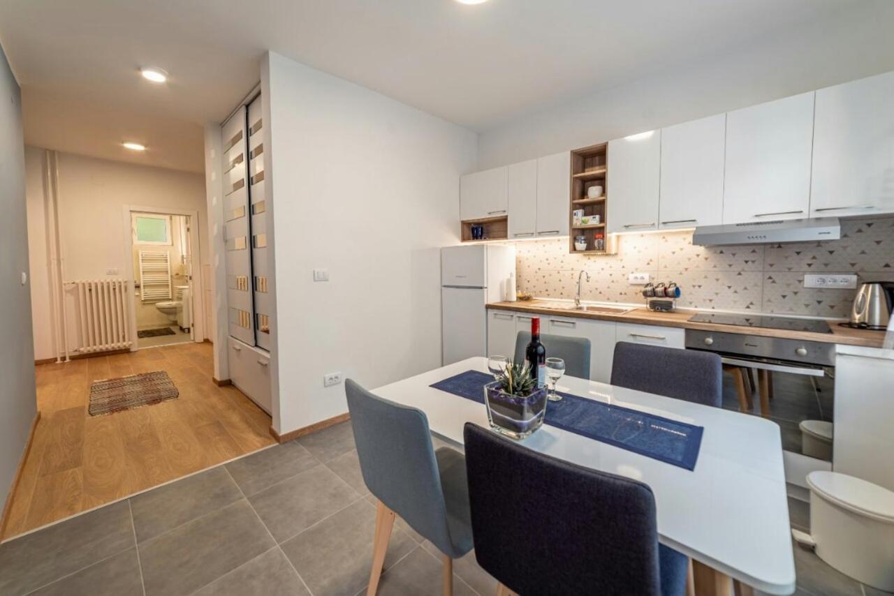 Apartman Danube Lux Нови-Сад Экстерьер фото