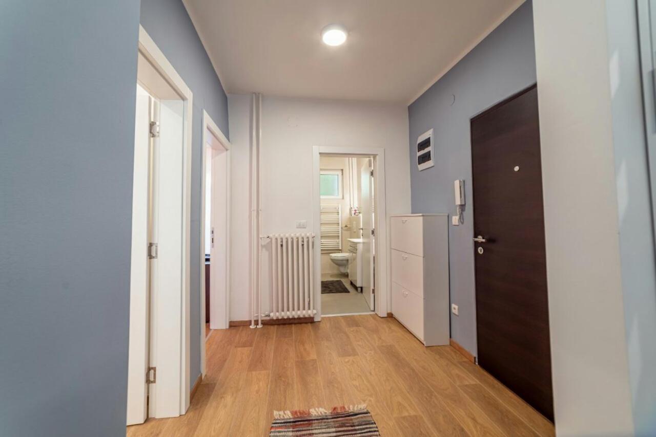 Apartman Danube Lux Нови-Сад Экстерьер фото