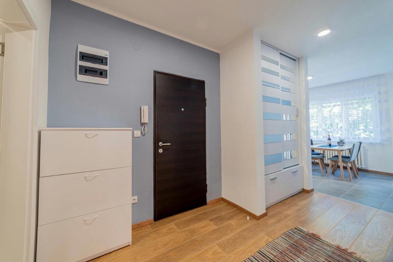 Apartman Danube Lux Нови-Сад Экстерьер фото